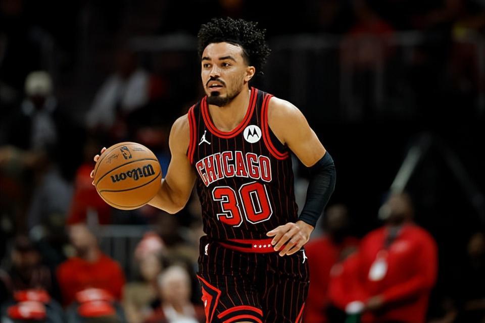 世预赛买球-正负值+32！公牛替补控卫算是在各方面都打爆了快船的防线？